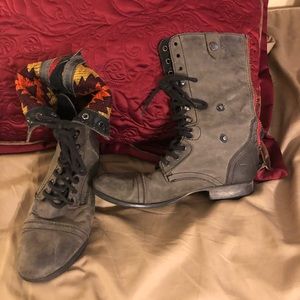 Steve Madden boots size 8.5